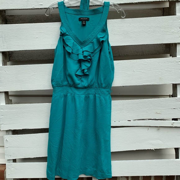 White House Black Market Dresses & Skirts - Very Pretty Green WHBM Dress